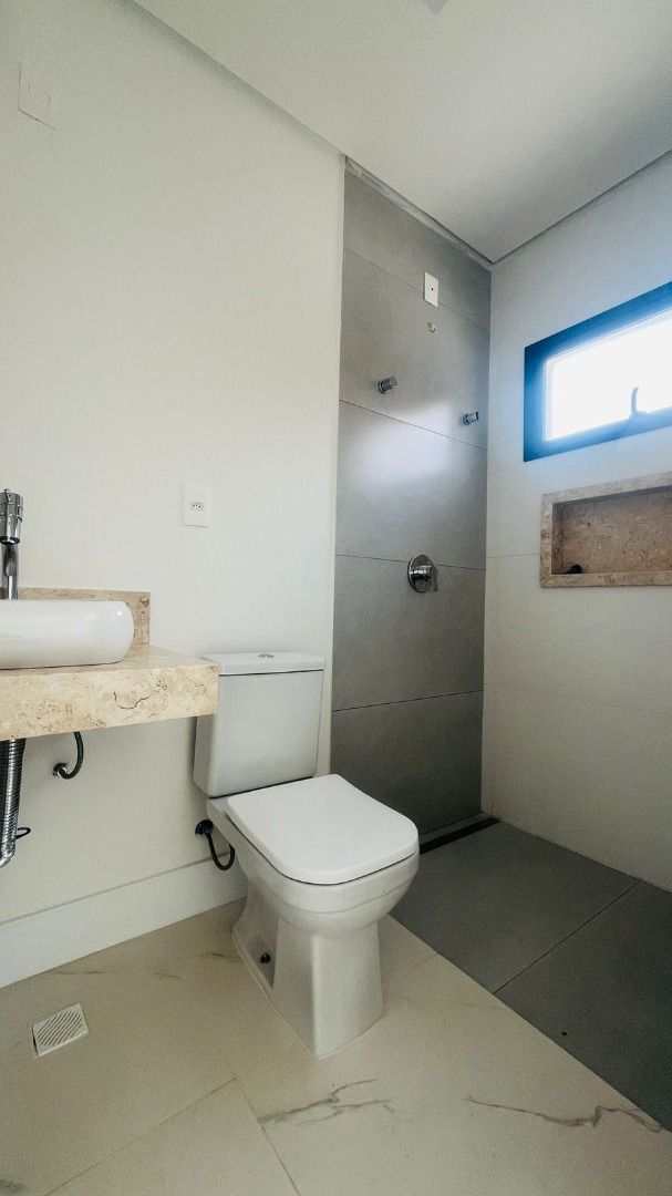 Casa de condomínio à venda no Condomínio Terras de Mont Serrat: