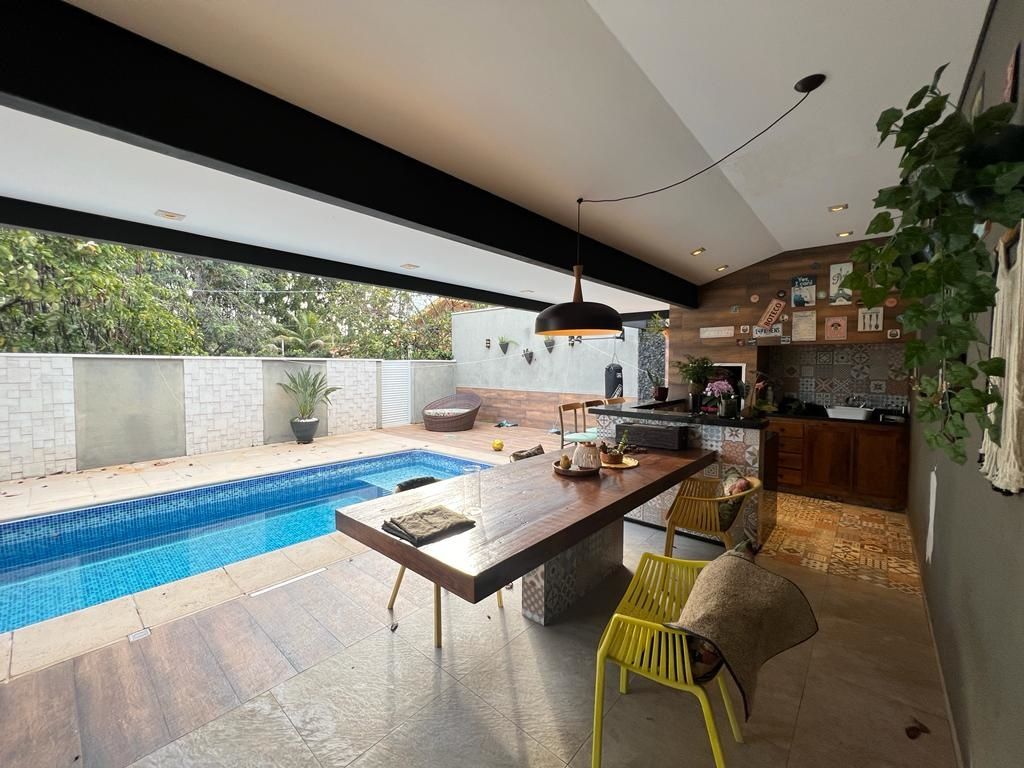 Casa de condomínio à venda no Condomínio Portal de Itu II: