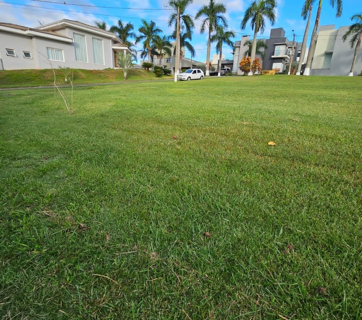 Terreno de Condomínio à venda no Condominio Fazenda Palmeiras Imperiais: