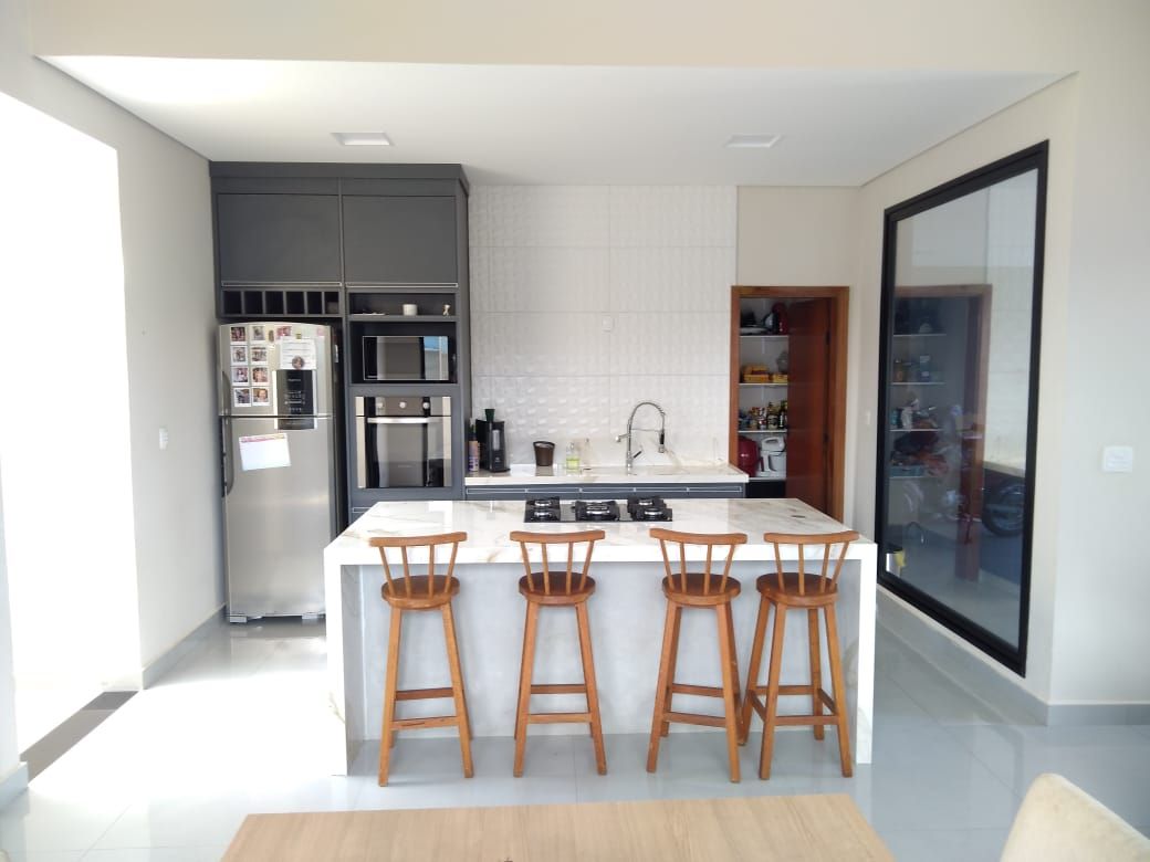 Casa de condomínio à venda no Condomínio Residencial Una: