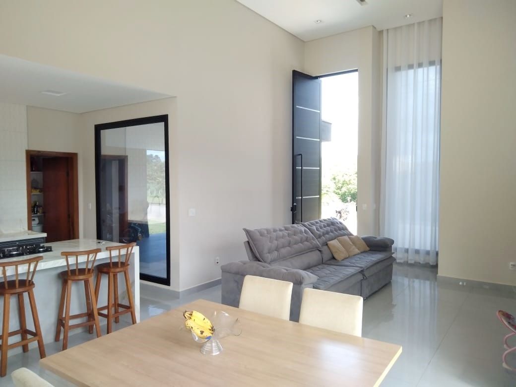 Casa de condomínio à venda no Condomínio Residencial Una: