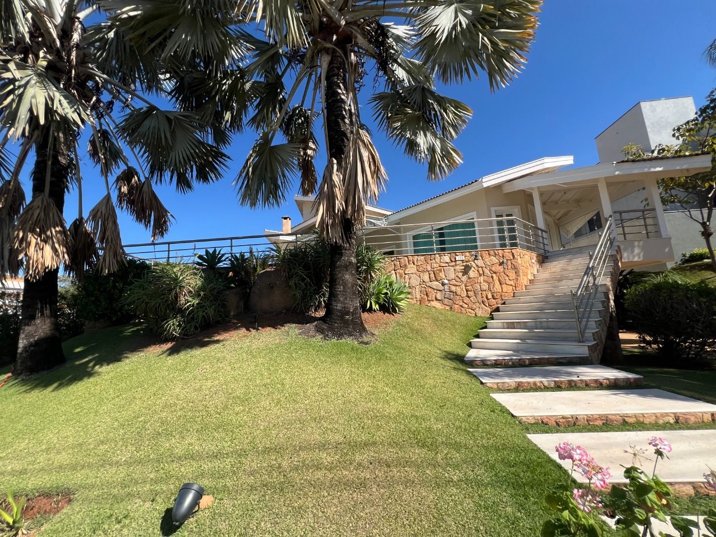 Casa de condomínio à venda no Condomínio Jardim Plaza Atheneé: