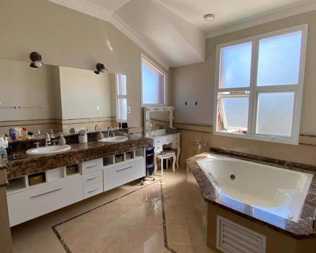 Casa de condomínio à venda no Condomínio Jardim Theodora: