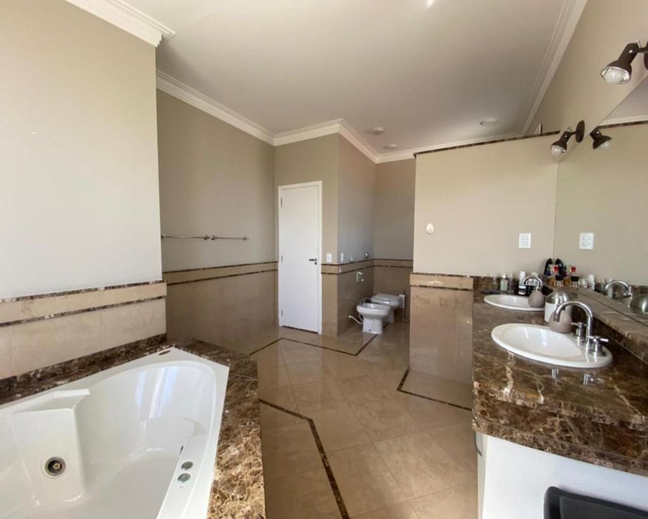 Casa de condomínio à venda no Condomínio Jardim Theodora: