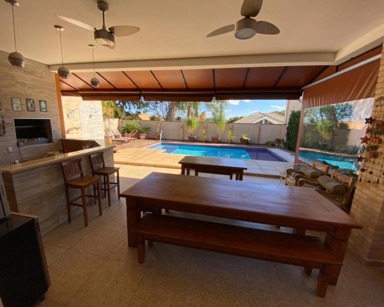 Casa de condomínio à venda no Condomínio Jardim Theodora: