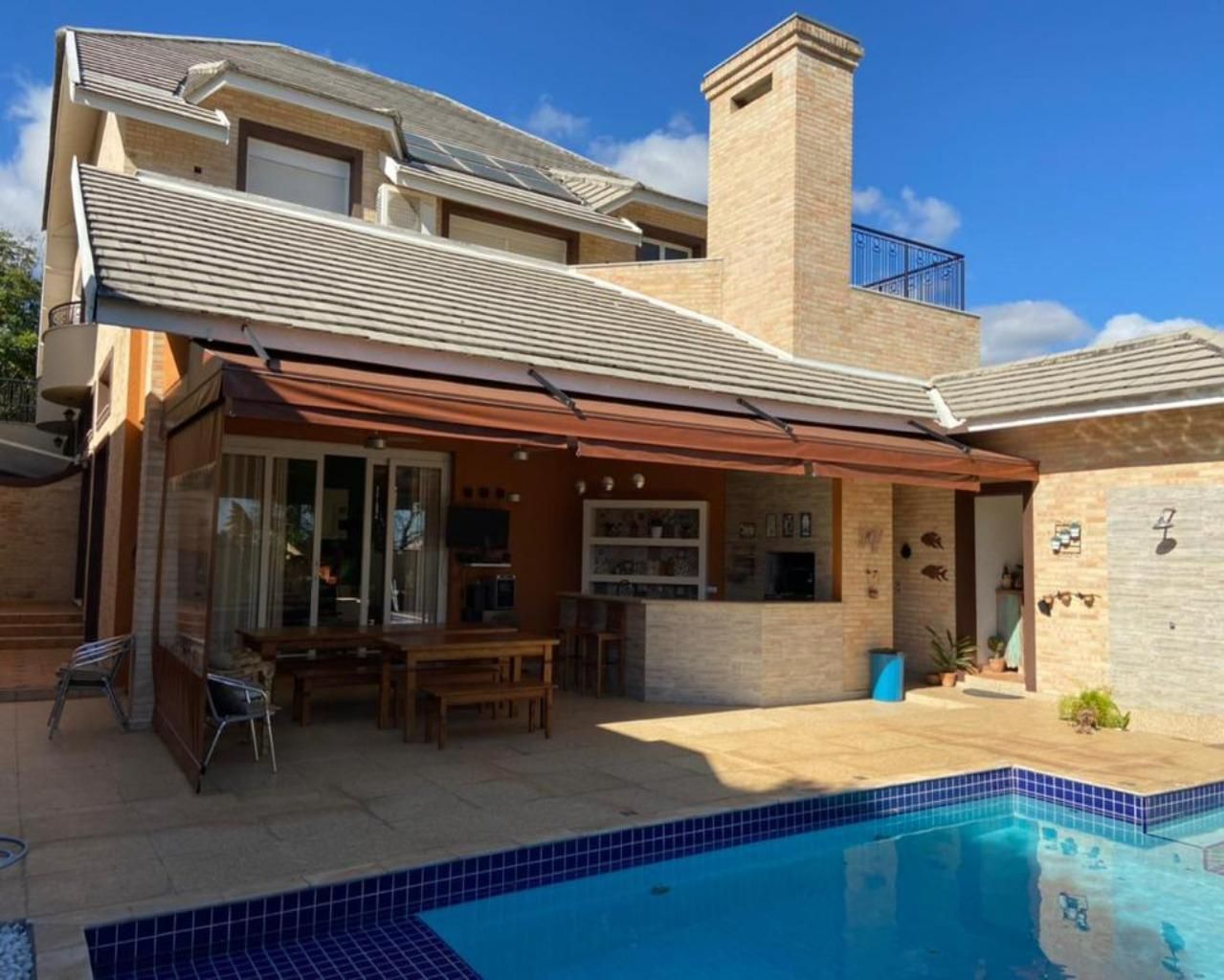 Casa de condomínio à venda no Condomínio Jardim Theodora: