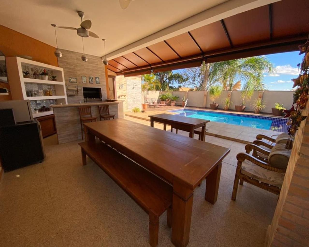 Casa de condomínio à venda no Condomínio Jardim Theodora: