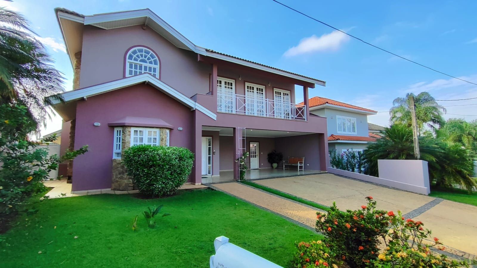 Casa de condomínio à venda no Condomínio Jardim Theodora: