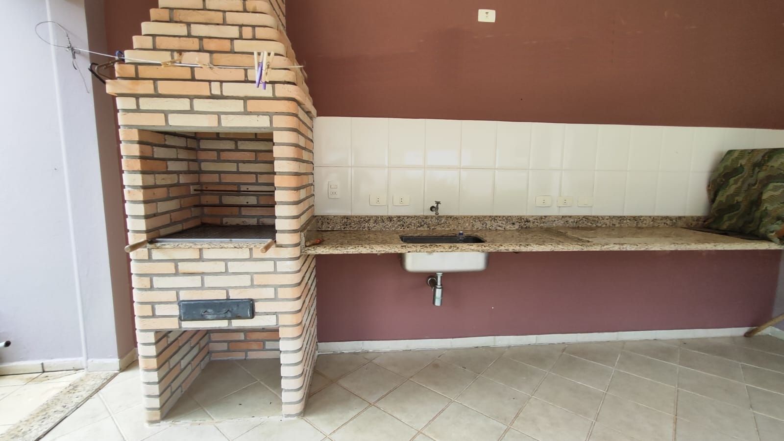 Casa de condomínio à venda no Condomínio Jardim Theodora: