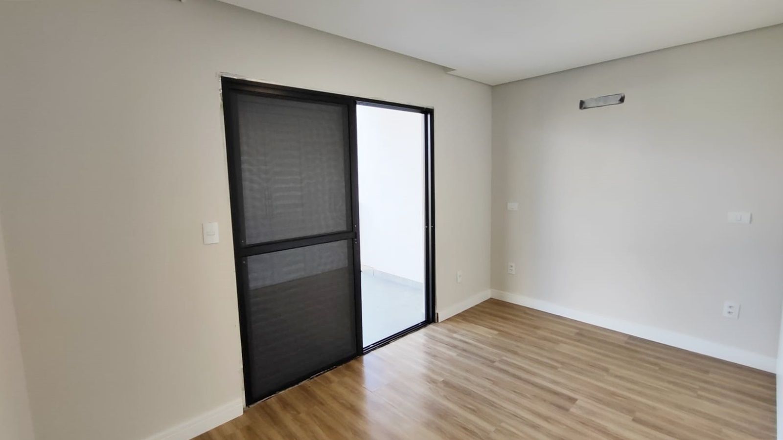 Casa de condomínio à venda no Condomínio Residencial Una: