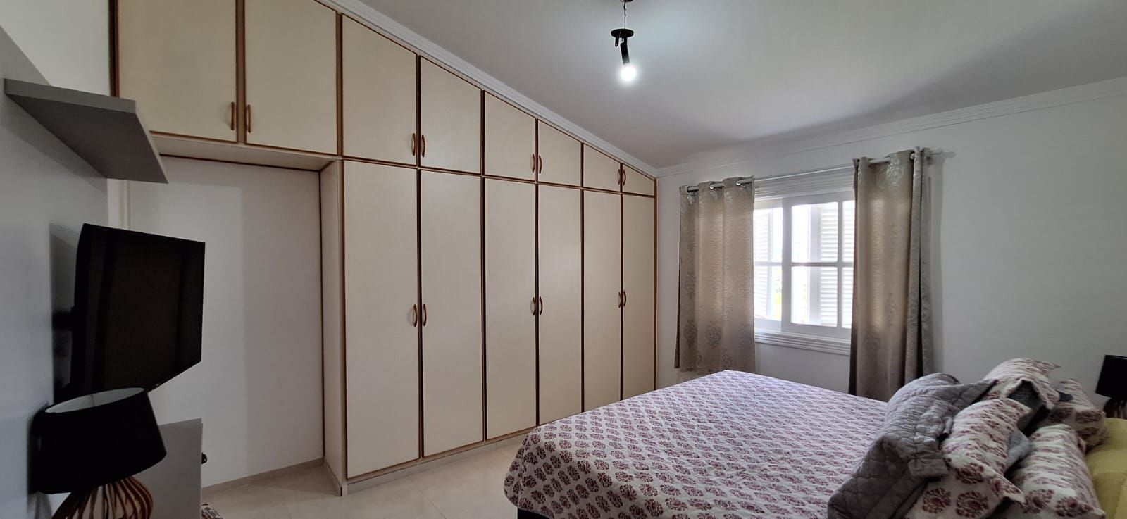 Casa de condomínio à venda no Condomínio Campos de Santo Antônio: