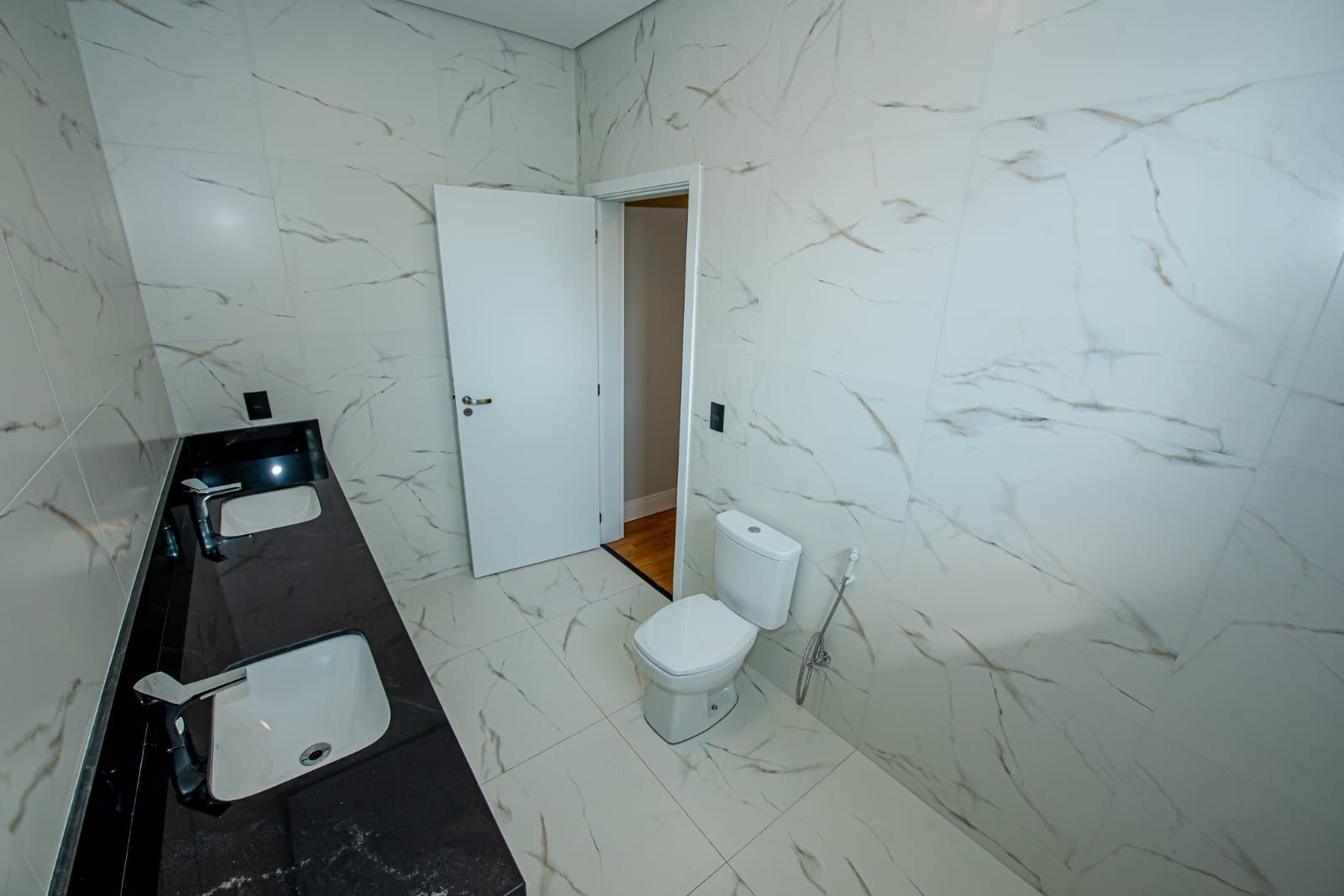 Casa de condomínio à venda no Condomínio Residencial Santa Mônica: