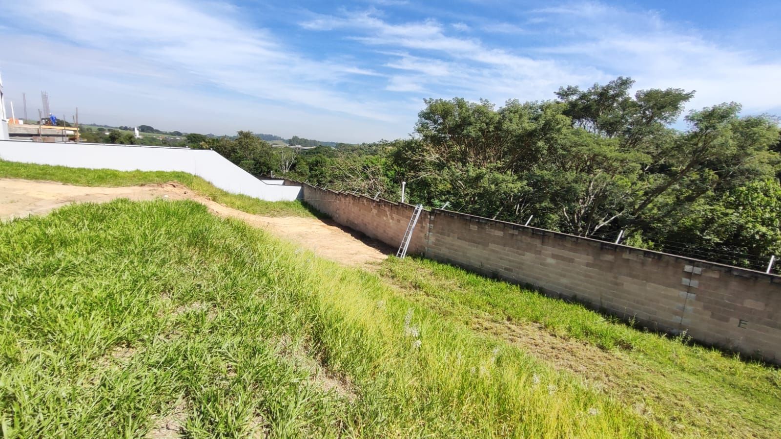 Terreno de Condomínio à venda no Mirante dos Ipês: