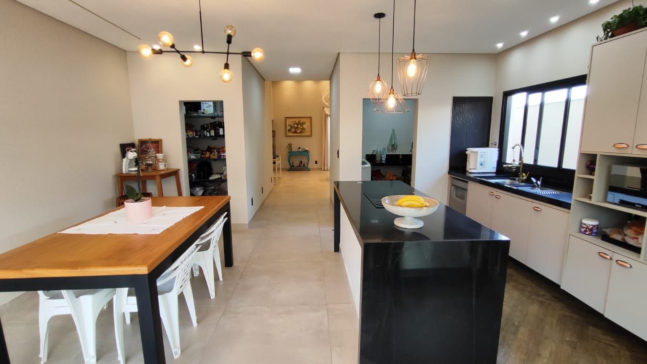 Casa de condomínio à venda no Condomínio Residencial Una: