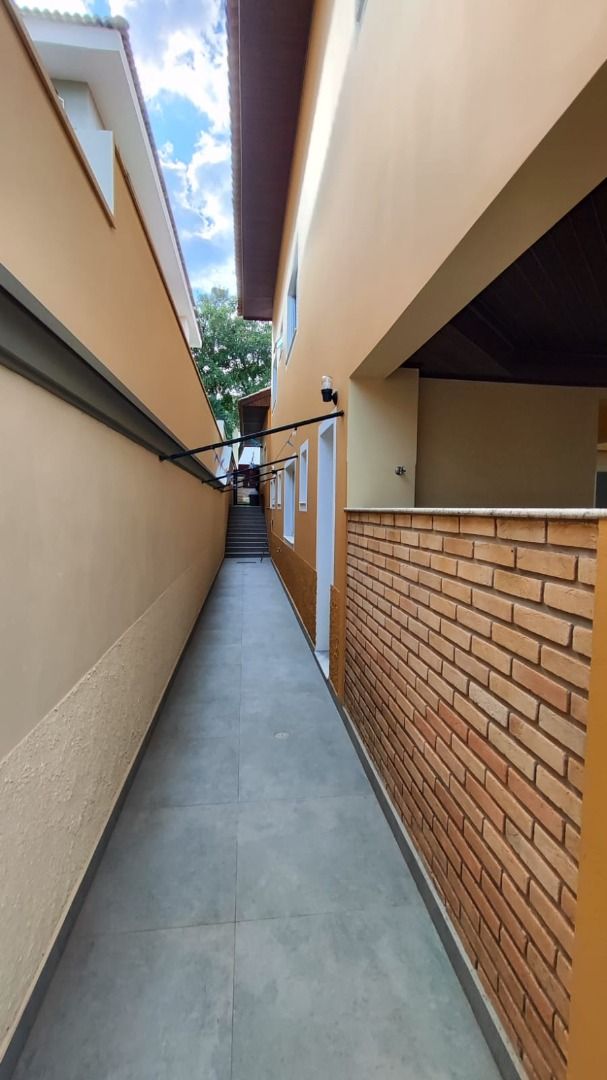 Casa de condomínio à venda no Condomínio Jardim Theodora: