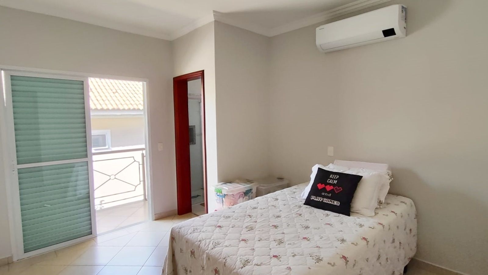 Casa de condomínio à venda no Condomínio Jardim Theodora: