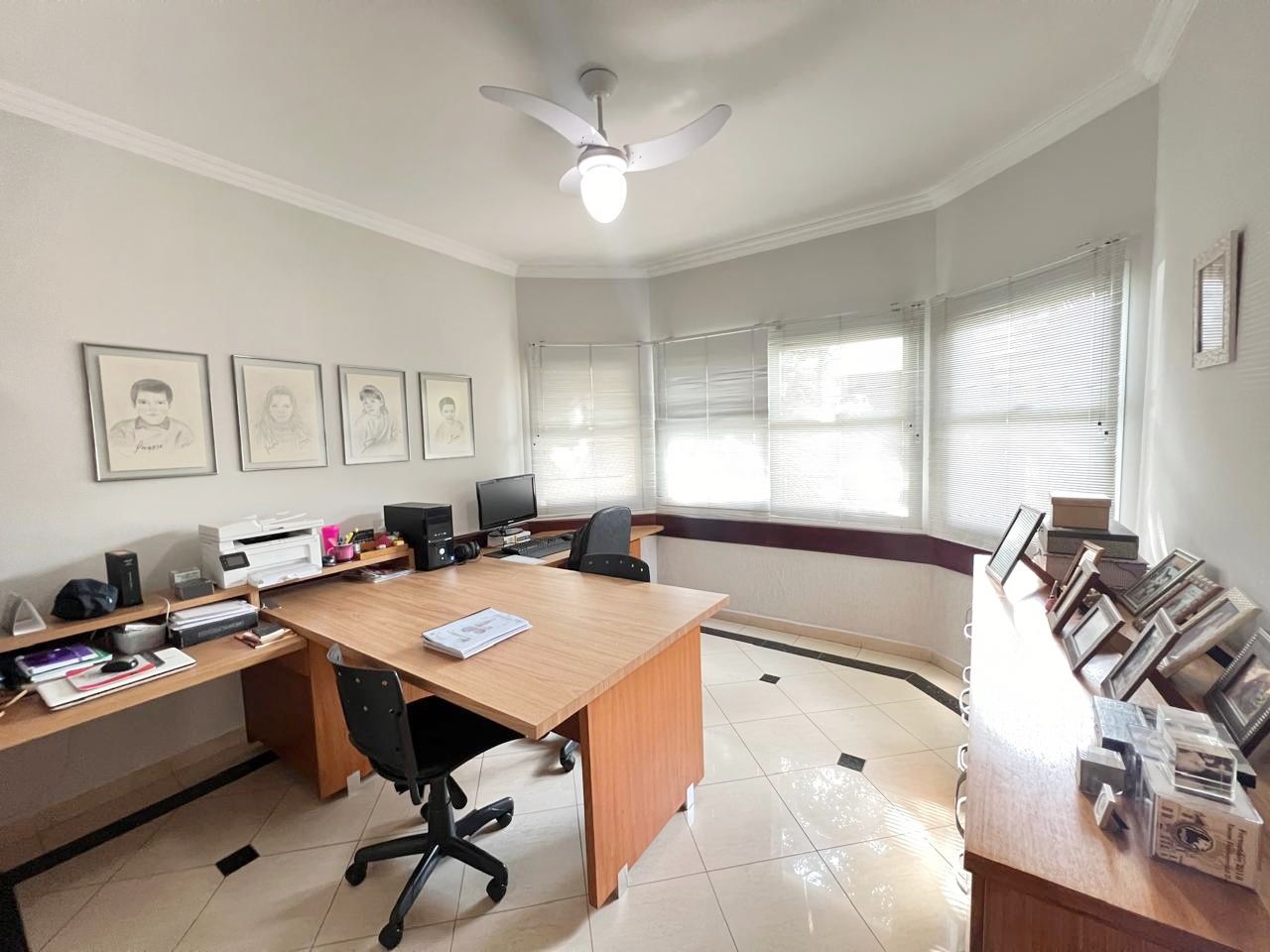 Casa de condomínio à venda no Condomínio Jardim Theodora: