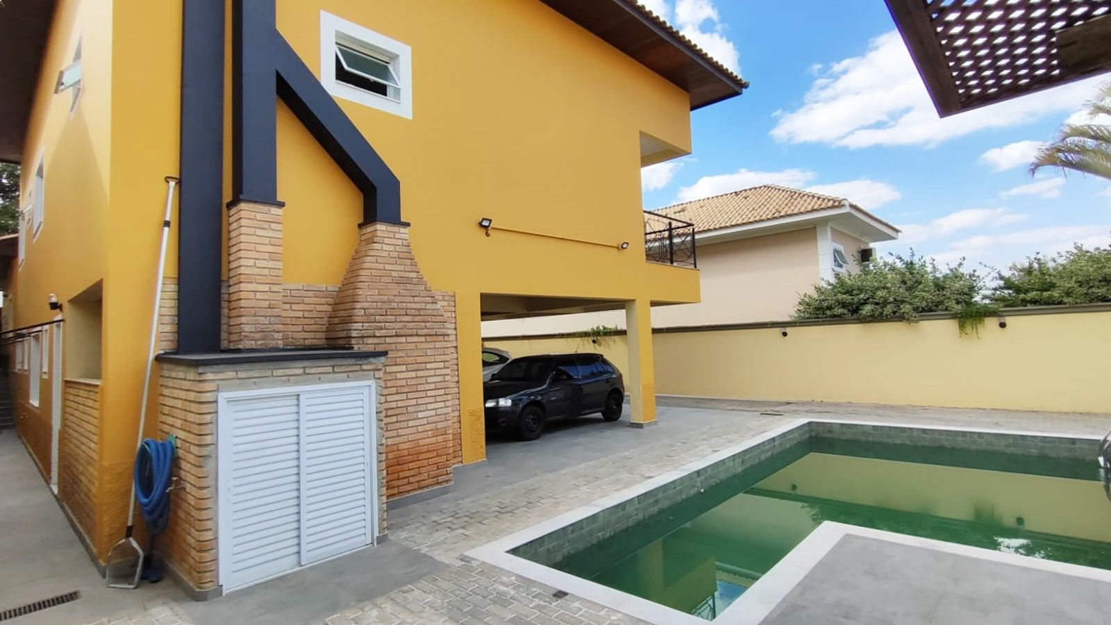 Casa de condomínio à venda no Condomínio Jardim Theodora: