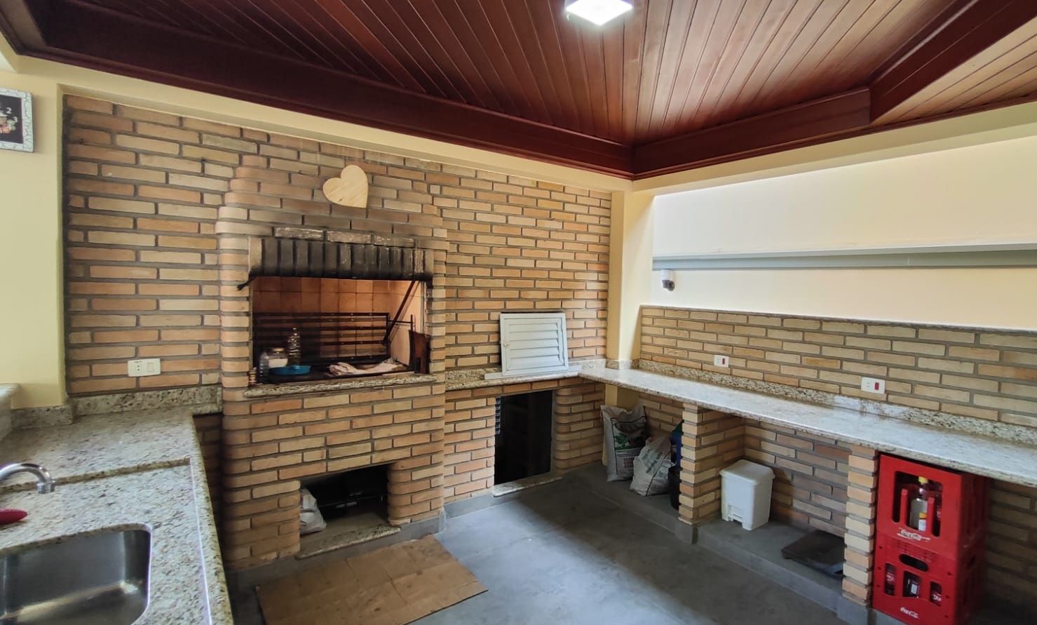 Casa de condomínio à venda no Condomínio Jardim Theodora: