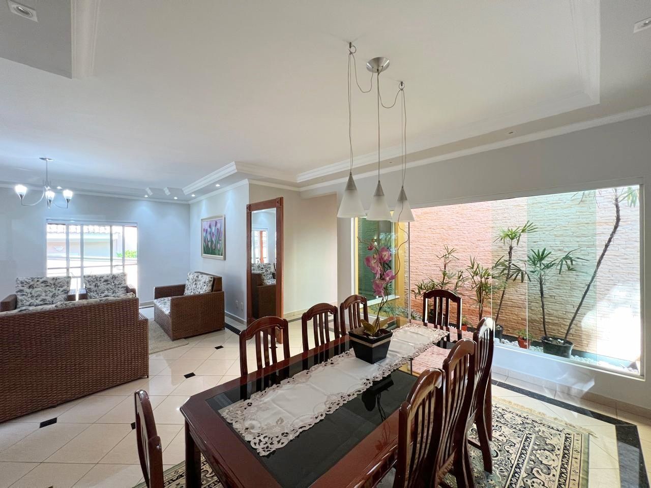 Casa de condomínio à venda no Condomínio Jardim Theodora: