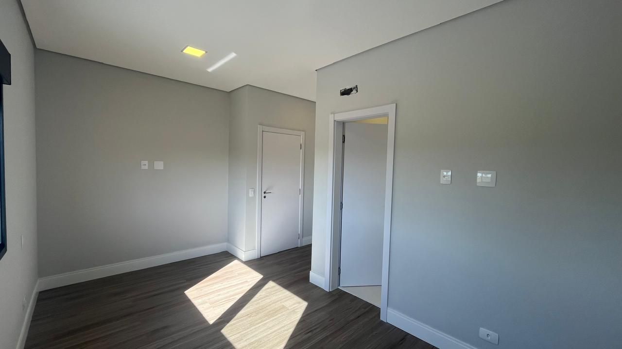 Casa de condomínio à venda no Condomínio Villas do Golfe: