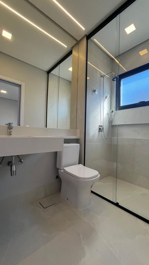 Casa de condomínio à venda no Condomínio Villas do Golfe: