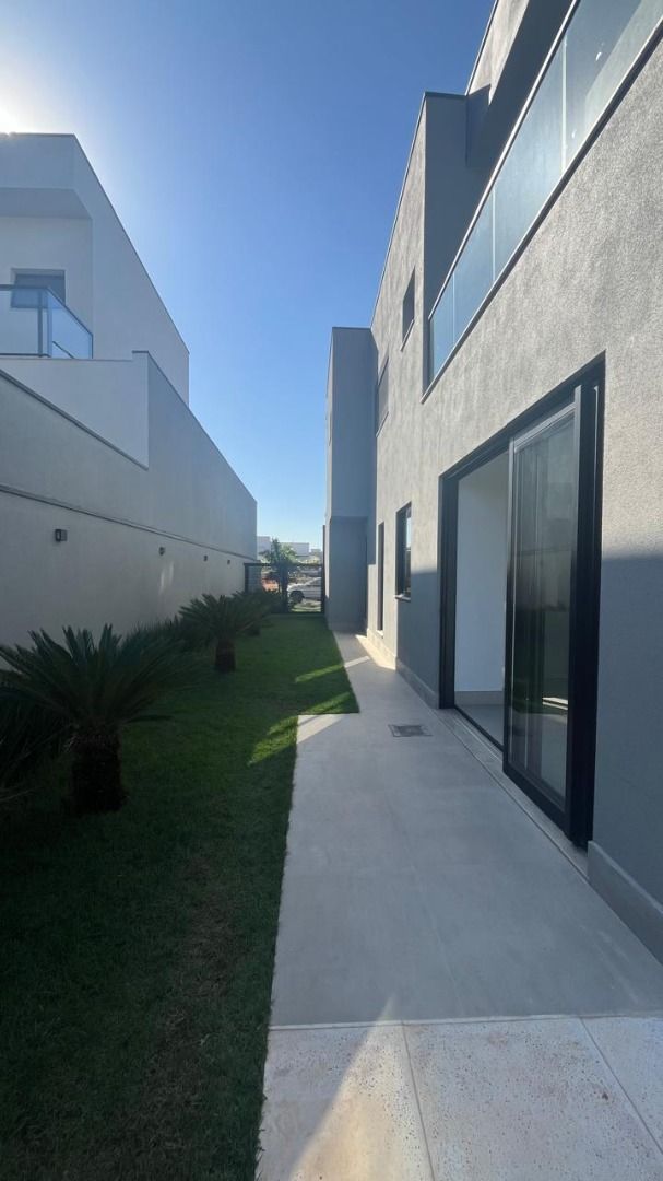 Casa de condomínio à venda no Condomínio Villas do Golfe: