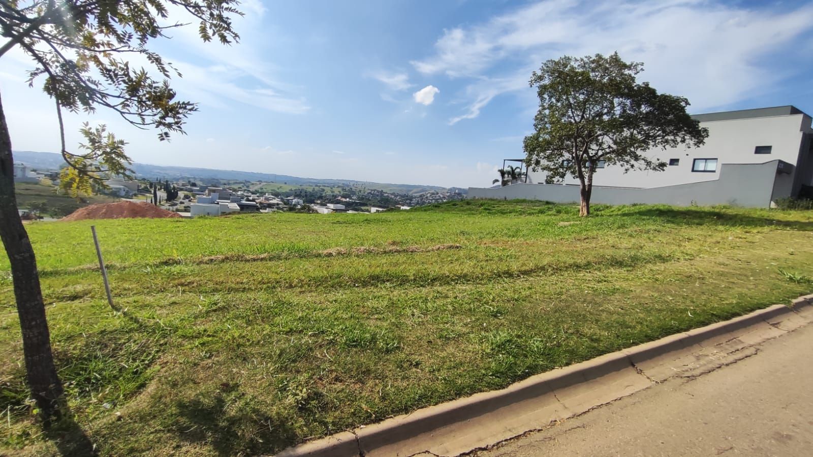 Terreno de Condomínio à venda no Residencial Parque Campos de Santo Antônio II: