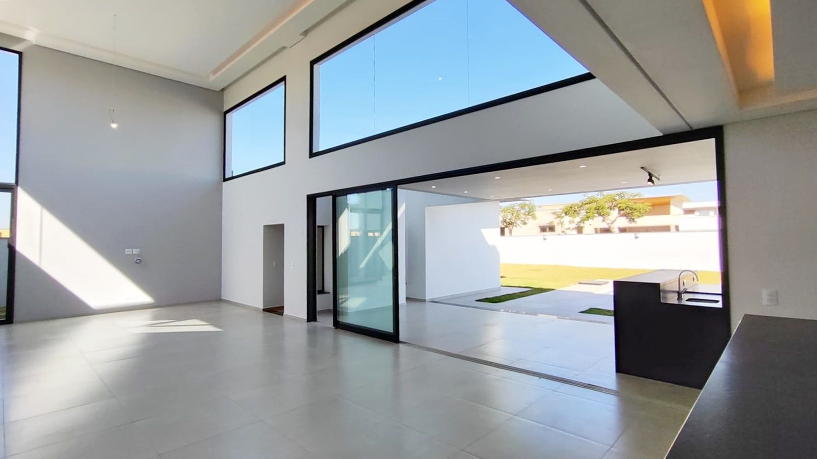 Casa de condomínio à venda no Residencial Parque Campos de Santo Antônio II: