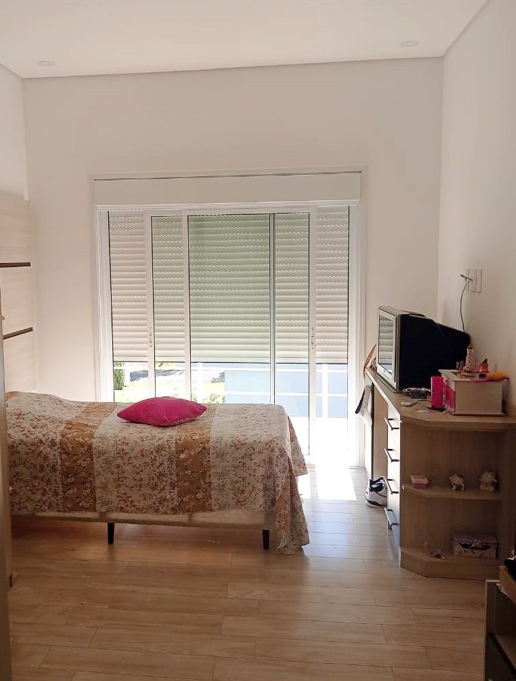 Casa de condomínio à venda no Condomínio Terras de Mont Serrat: