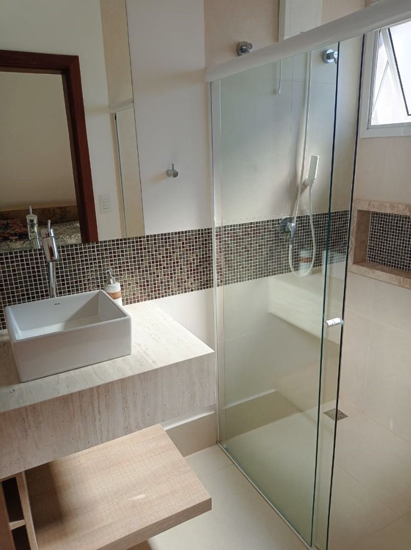 Casa de condomínio à venda no Condomínio Terras de Mont Serrat: