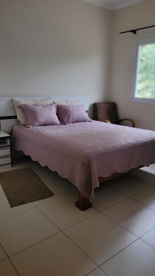 Casa de condomínio à venda no Condomínio Monte Belo: