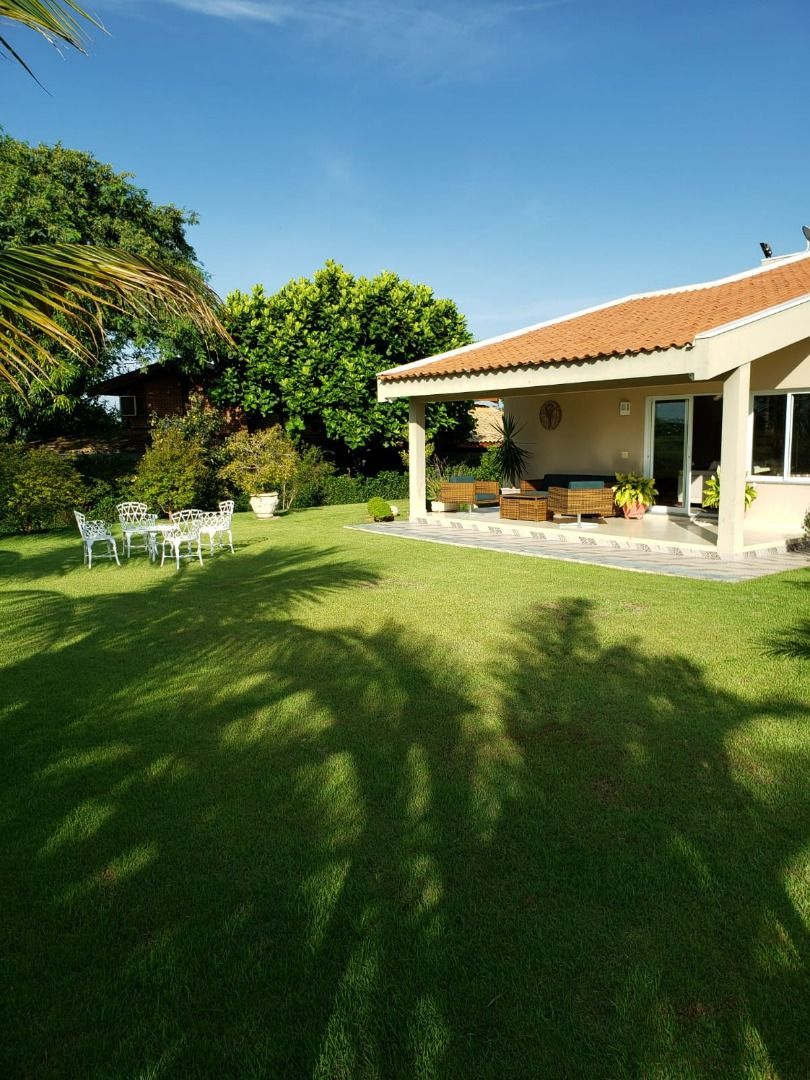 Casa de condomínio à venda no Condomínio Monte Belo: