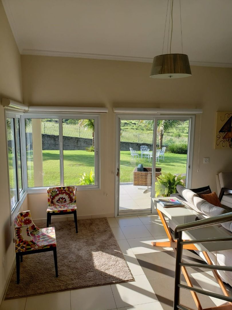 Casa de condomínio à venda no Condomínio Monte Belo: