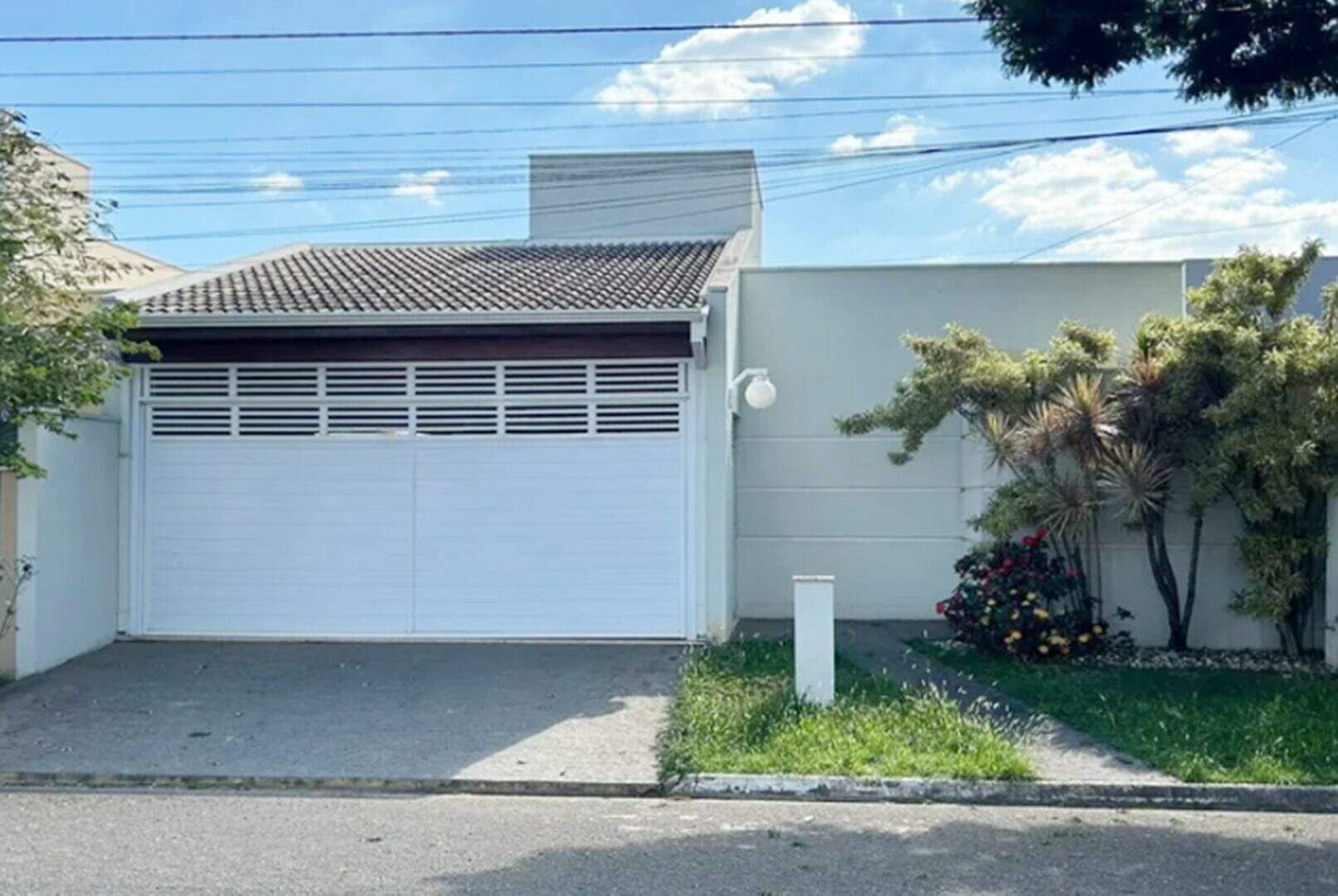 Casa à Venda no Condomínio Lagos D'icaraí, Salto/Sp