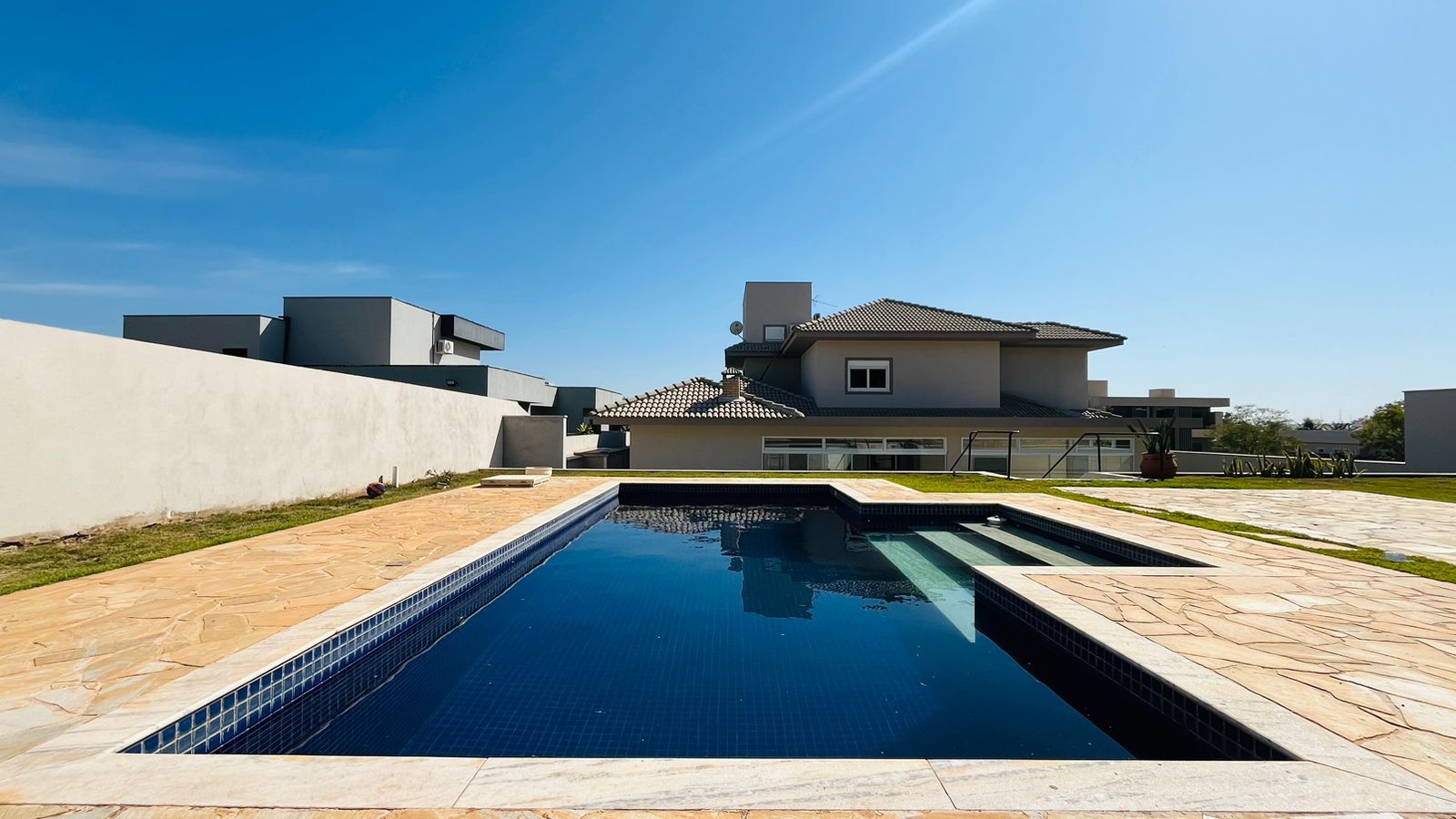 Casa à Venda no Condomínio Palmeiras Imperiais, Salto/Sp