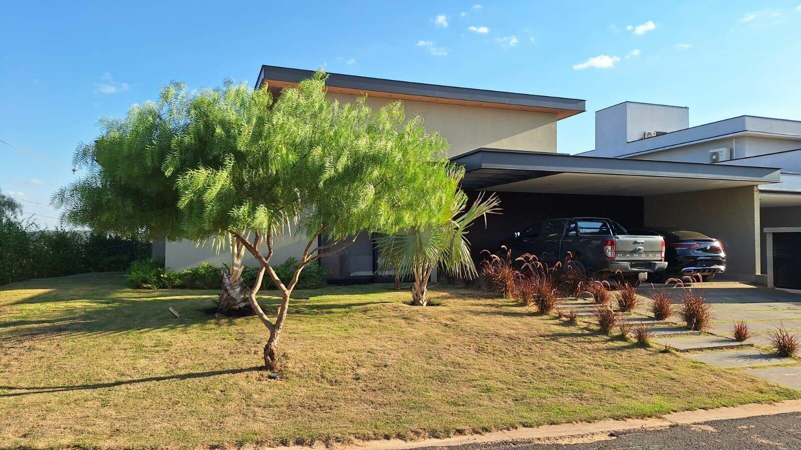 Casa à Venda no Condomínio Villas do Golf - Itu/Sp