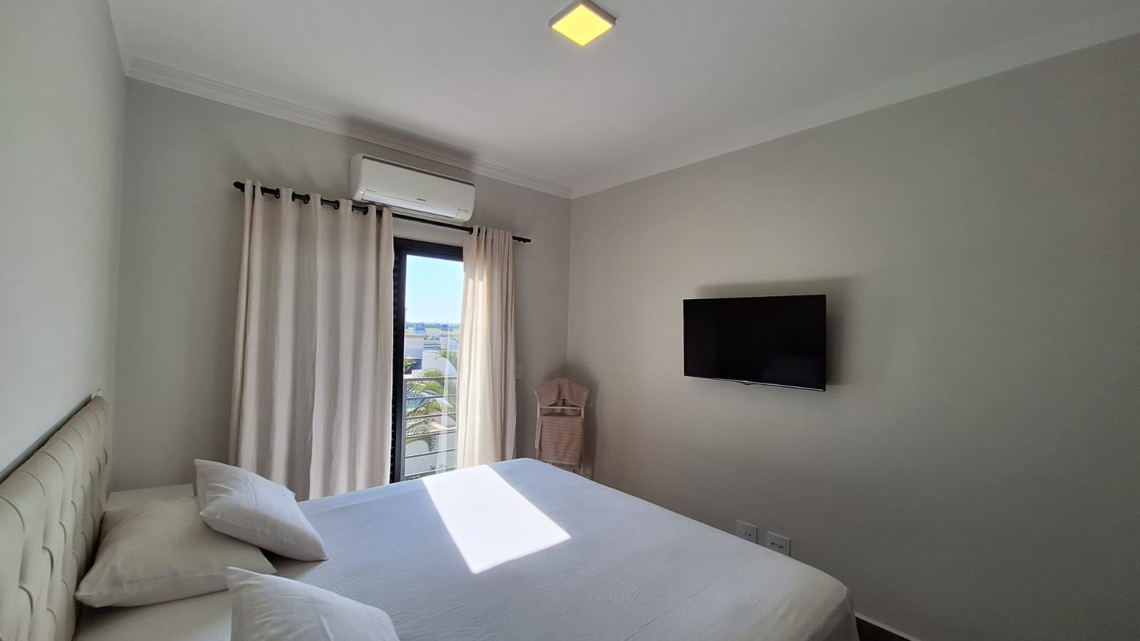 Casa de condomínio à venda no Condomínio Residencial Una: