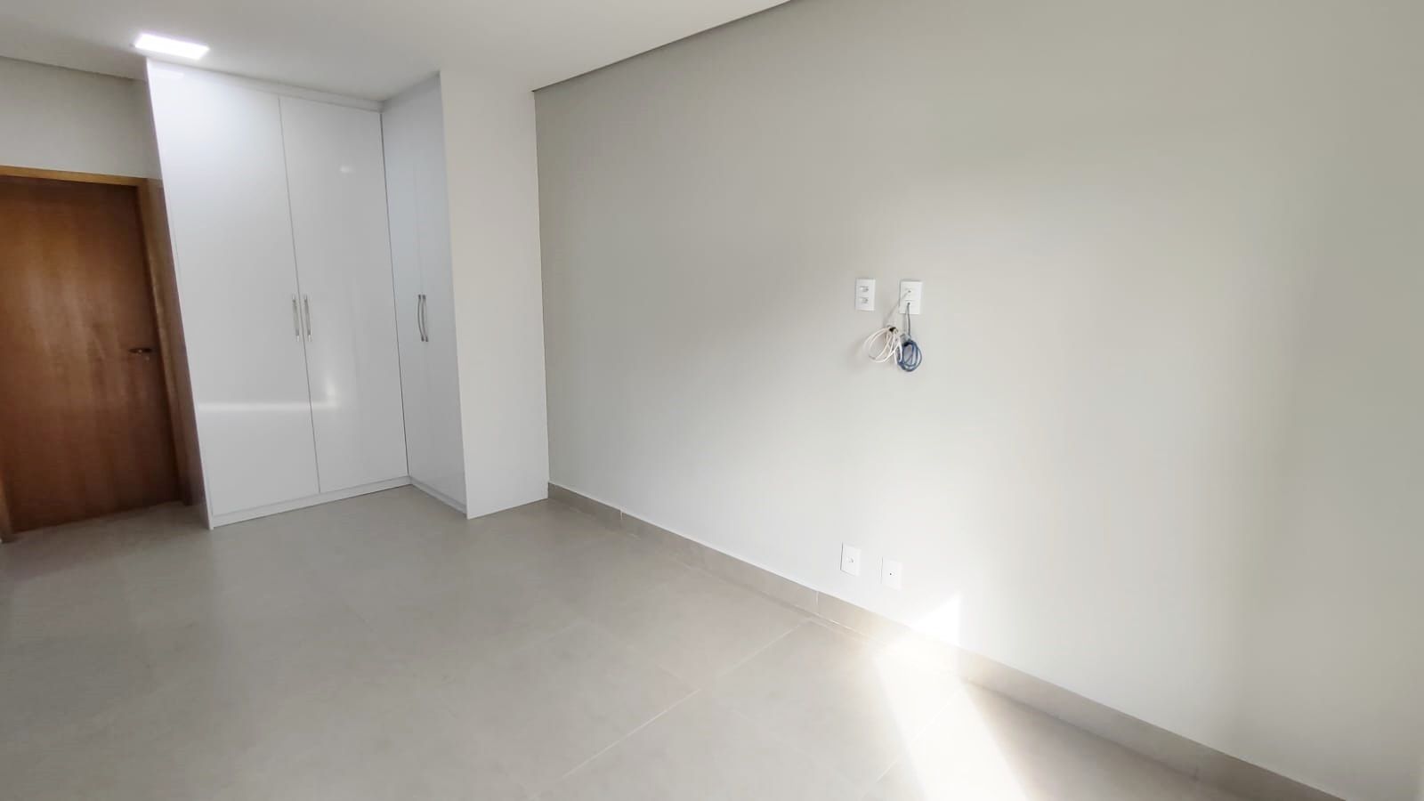 Casa de condomínio à venda no Condomínio Village Moutonnée: