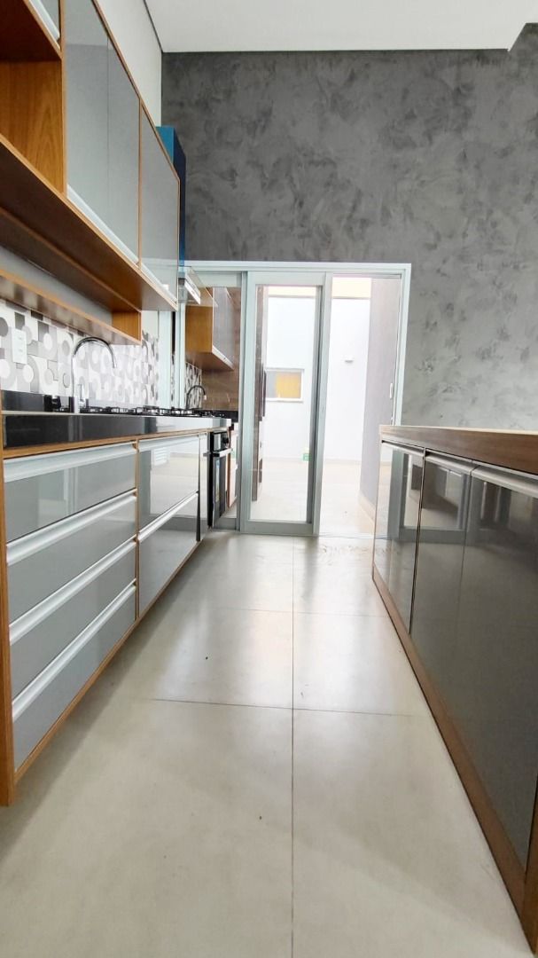 Casa de condomínio à venda no Condomínio Village Moutonnée: