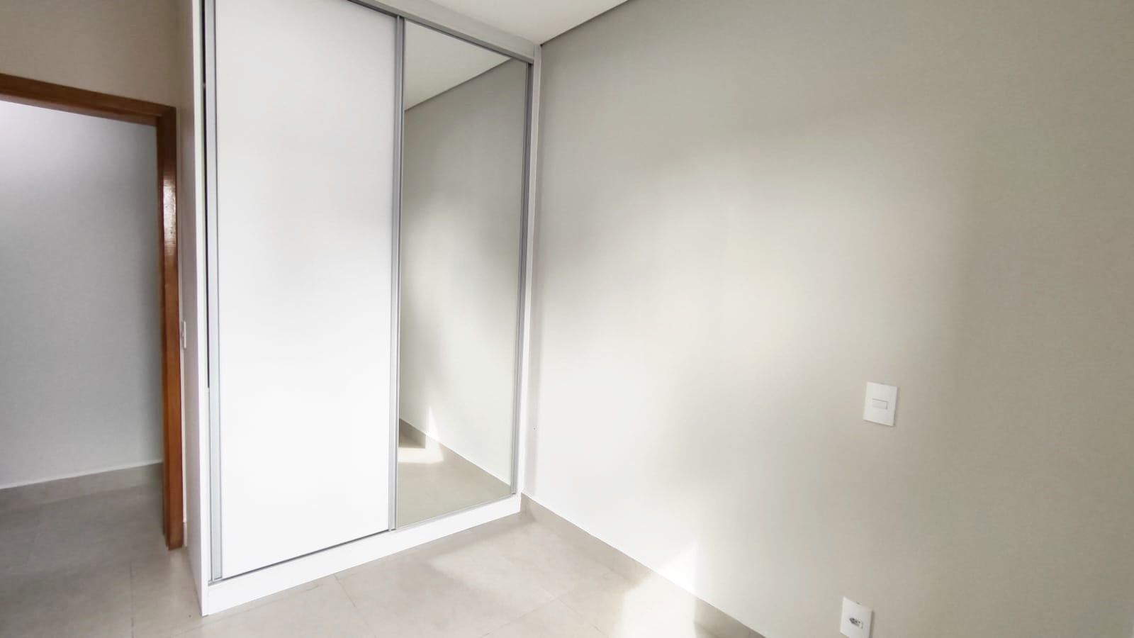 Casa de condomínio à venda no Condomínio Village Moutonnée: