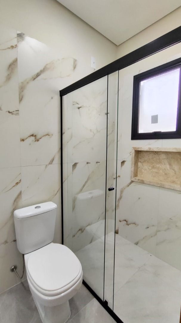 Casa de condomínio à venda no Condomínio Village Moutonnée: