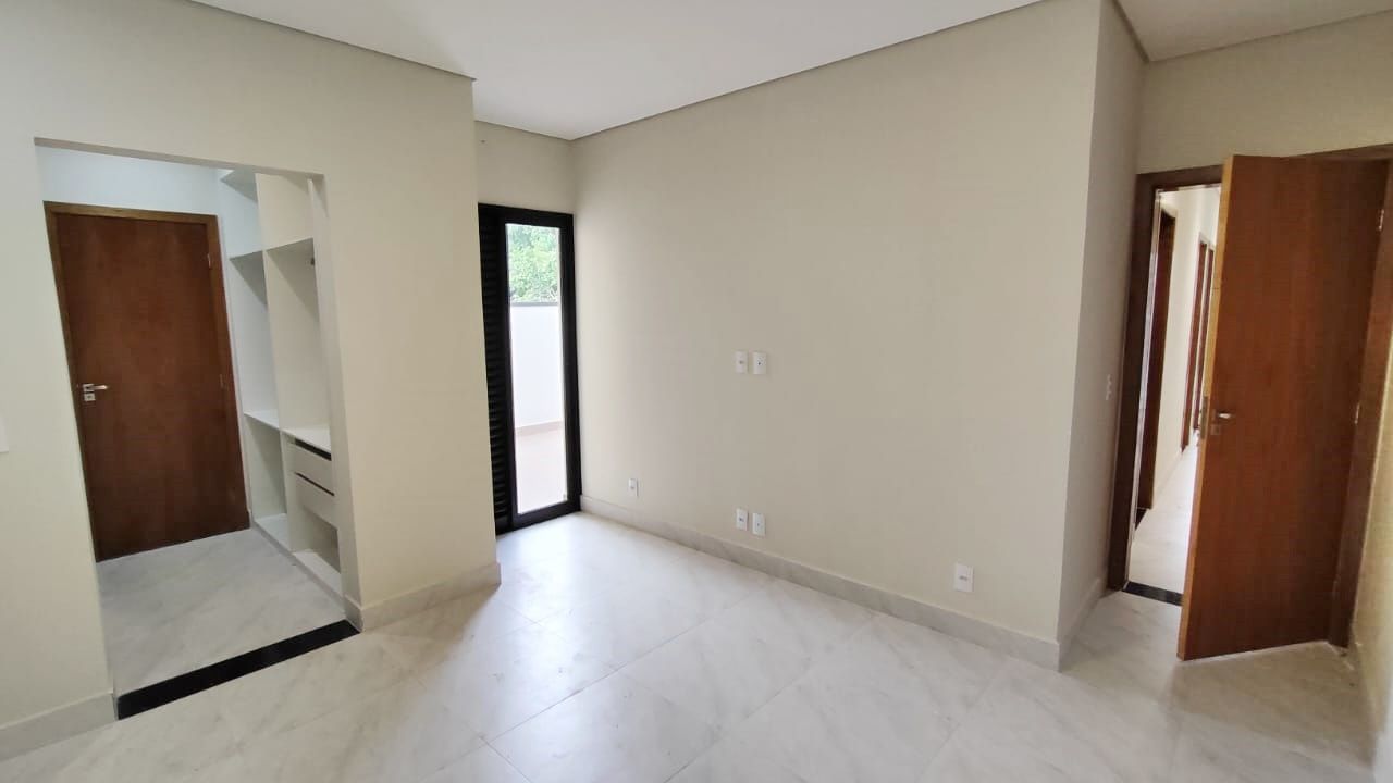 Casa de condomínio à venda no Condomínio Village Moutonnée: