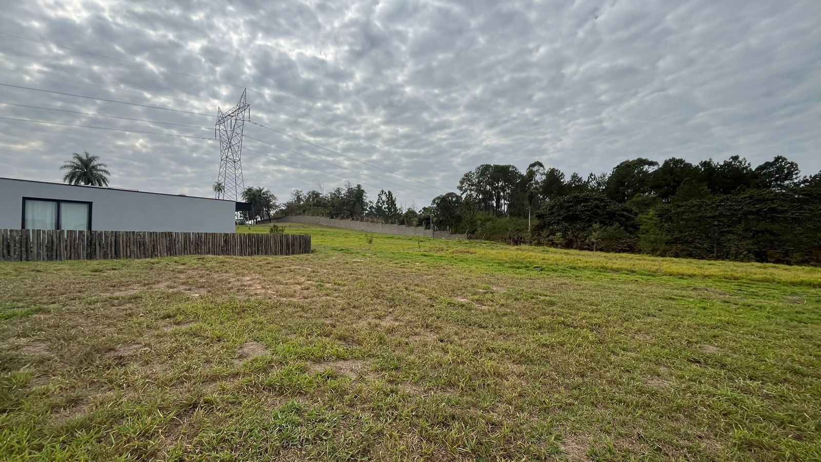 Terreno de Condomínio à venda no Condomínio Villas do Golfe: