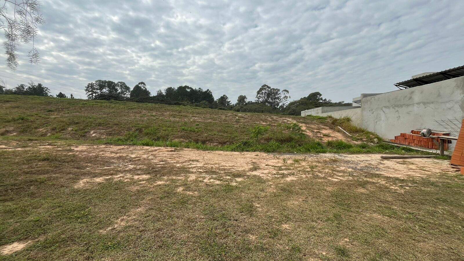 Terreno à Venda no Condomínio Villas do Golf - Itu/Sp