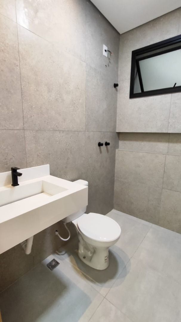 Casa de condomínio à venda no Condomínio Village Moutonnée: