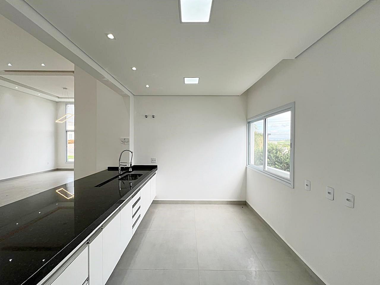 Casa de condomínio à venda no Condomínio Terras de Mont Serrat: