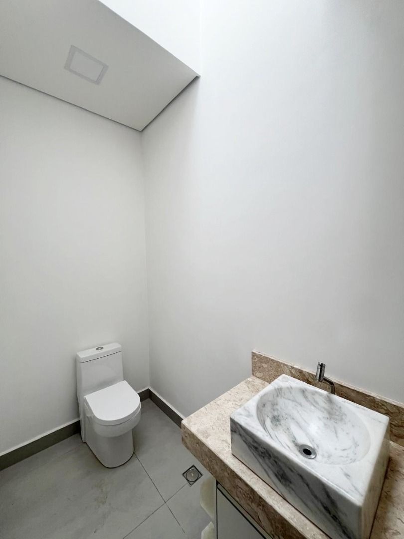 Casa de condomínio à venda no Condomínio Terras de Mont Serrat: