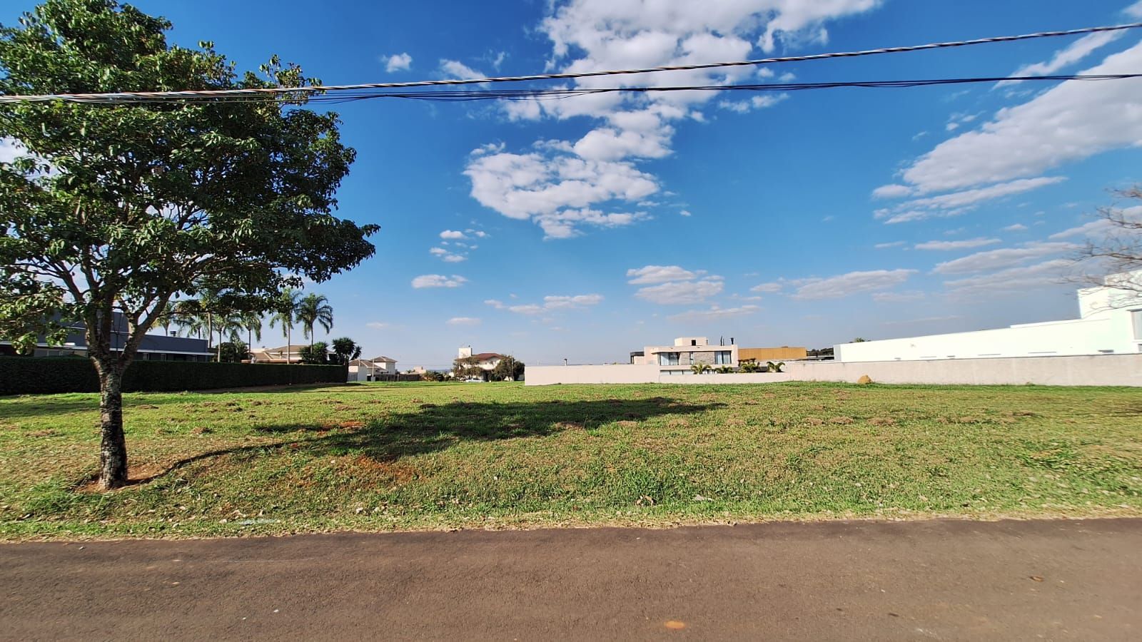 Terreno à Venda no Condomínio Xapada Parque Ytu em Itu/Sp