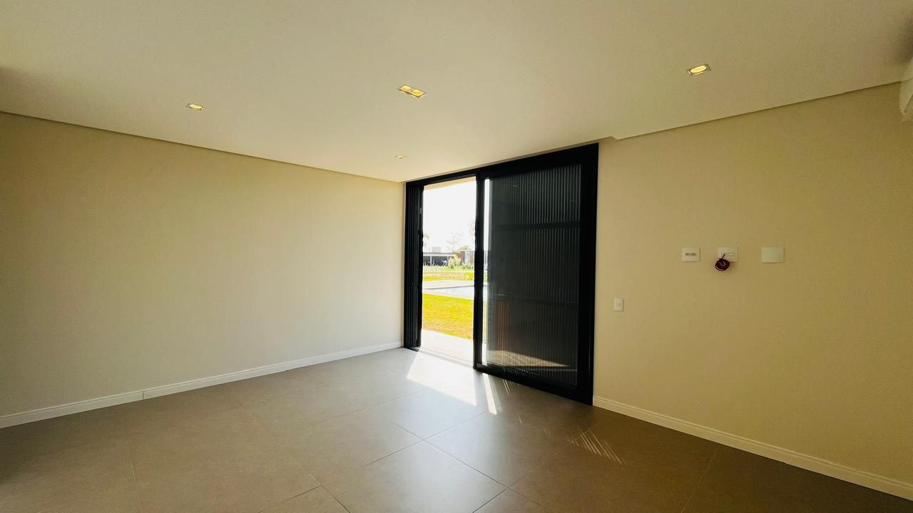 Casa de condomínio à venda no Condomínio Terras de São José II: